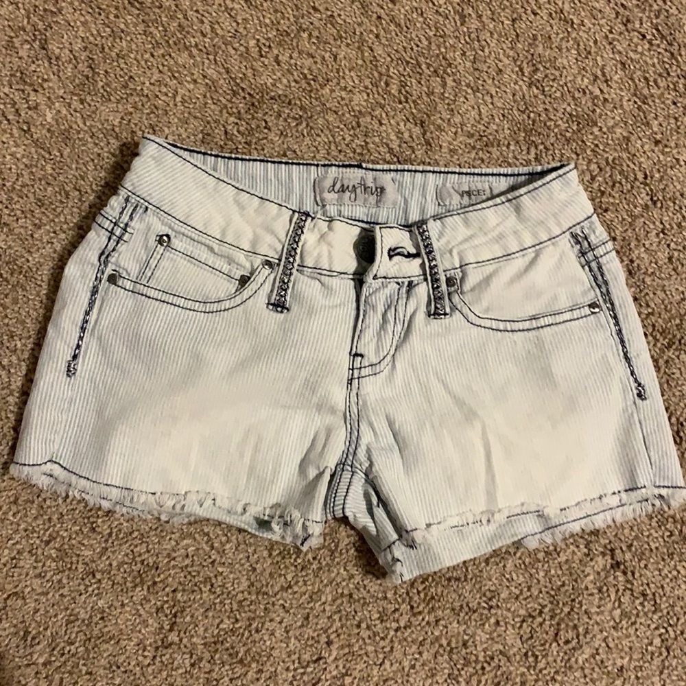 Daytrip short shorts